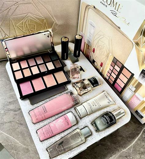 Lancôme Holiday 2024 Beauty Box: Full Spoilers .